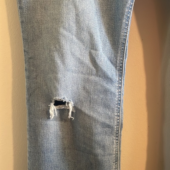 Levi’s SuperLow Boot - Distressed Light Wash - Picture 4 of 8